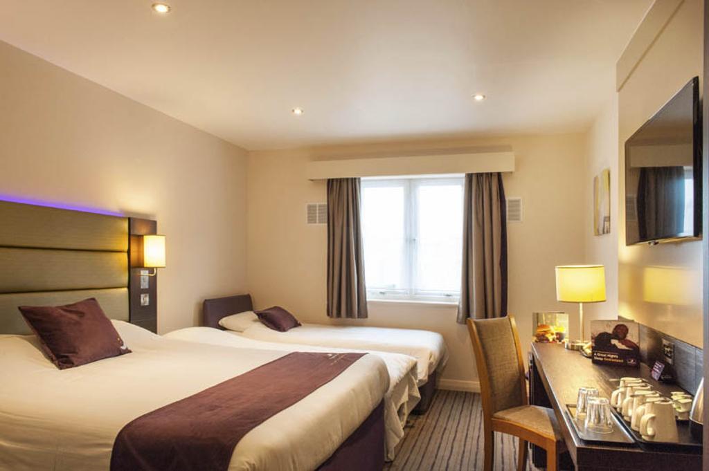 Premier Inn Peterborough - Ferry Meadows Exteriör bild