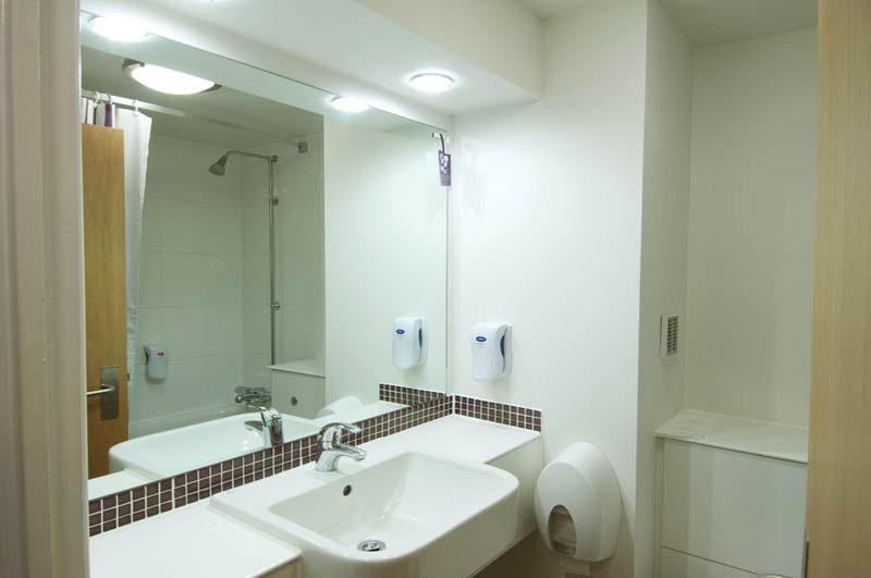 Premier Inn Peterborough - Ferry Meadows Exteriör bild