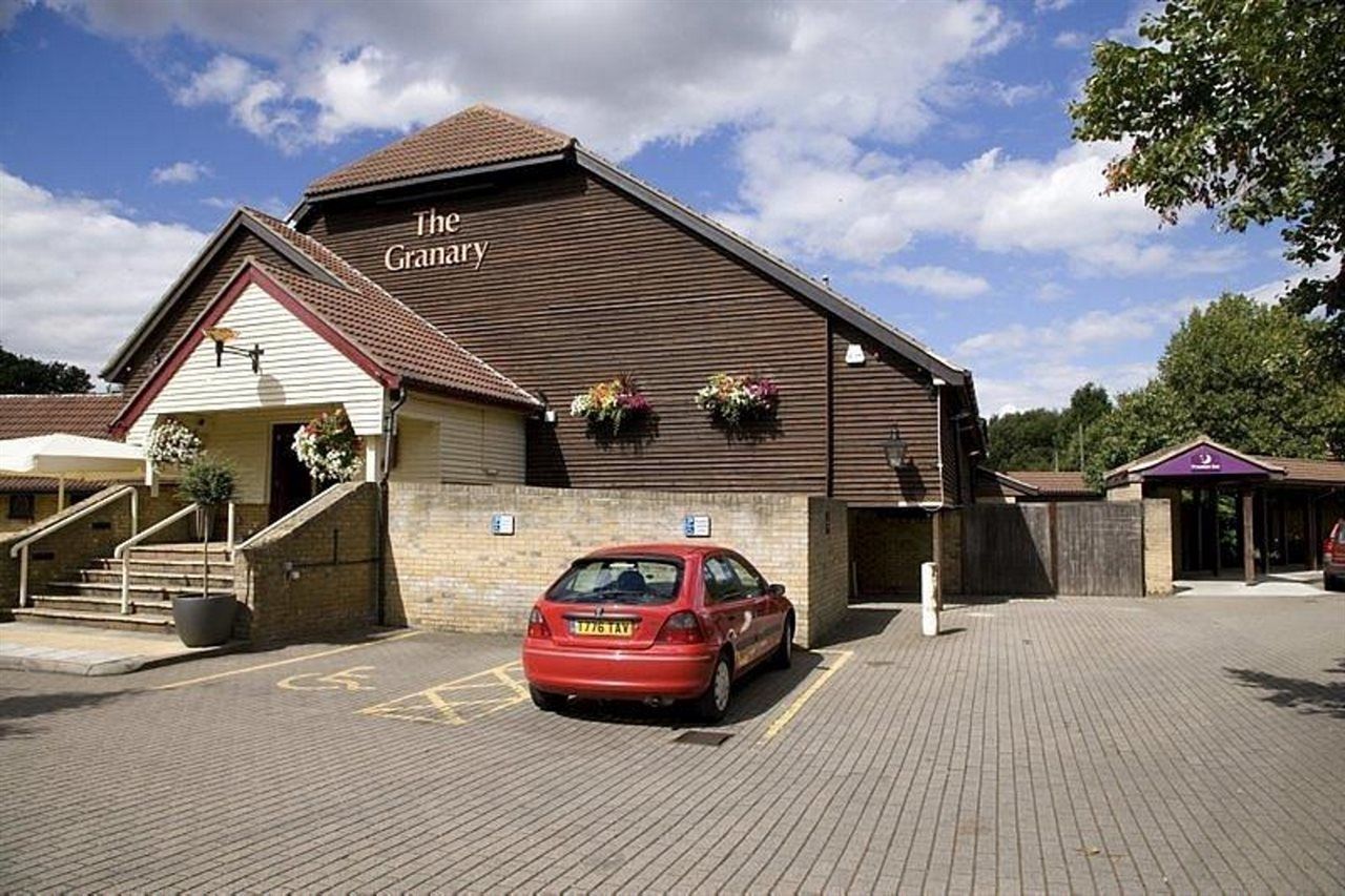Premier Inn Peterborough - Ferry Meadows Exteriör bild