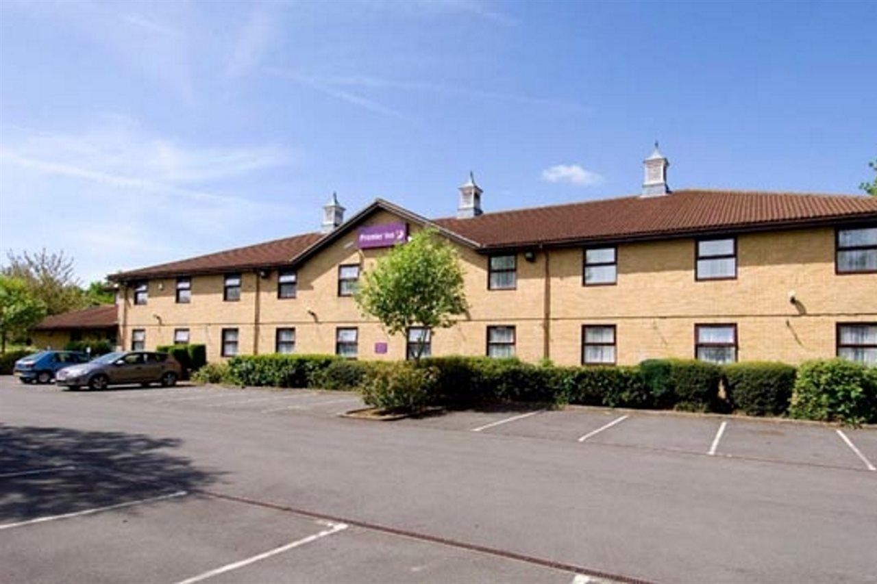 Premier Inn Peterborough - Ferry Meadows Exteriör bild