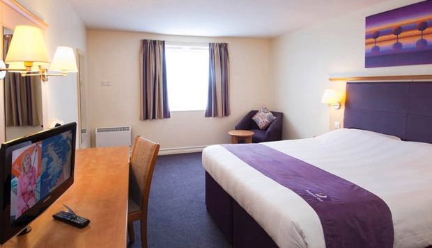 Premier Inn Peterborough - Ferry Meadows Exteriör bild